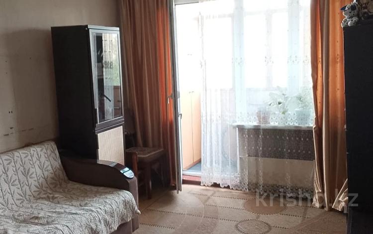 3-комнатная квартира · 60 м² · 5/5 этаж, мкр Аксай-2 за 30.5 млн ₸ в Алматы, Ауэзовский р-н — фото 2