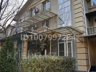 5-бөлмелі пәтер · 220 м², мкр Таусамалы, Ашимова 98 — Шаляпина Ашимова, бағасы: 900 000 〒 в Алматы, Наурызбайский р-н