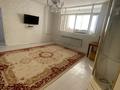 2-комнатная квартира · 67 м² · 1/4 этаж, 4 39 — Жарық әрі таза 2 бөлмелі пәтер. Жөндеуі жақсы, толық жиһаздалған. Ас үйде тоңазытқыш, газ плитасы, кір жуғыш машина бар. Жылы, тыныш аулада орналасқан. Мектеп, балабақша, дүкен және қоғамдық көлік аялдамасы жақын за 200 000 ₸ в Жанаозен — фото 2