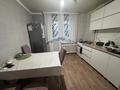 2-бөлмелі пәтер · 54 м² · 5/5 қабат, мкр 8 283/2 — 21 школа,27 школа, Алтай, бағасы: 15 млн ₸ в Актобе — фото 4
