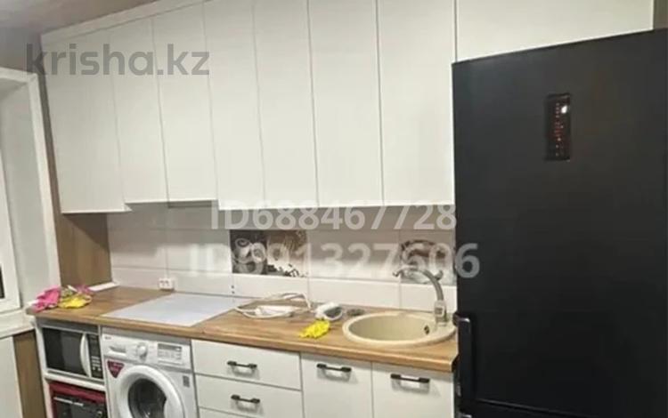 3-бөлмелі пәтер · 62 м² · 5/6 қабат, мкр Юго-Восток строителей 22 — Т.д. проспект, бағасы: 200 000 ₸ в Караганде, Казыбек би р-н — фото 11