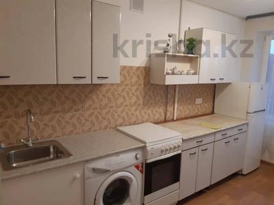 3-комнатная квартира, 95 м² помесячно, Сарайшык 7/1 — Жк Светлый за 230 000 〒 в Астане, Есильский р-н