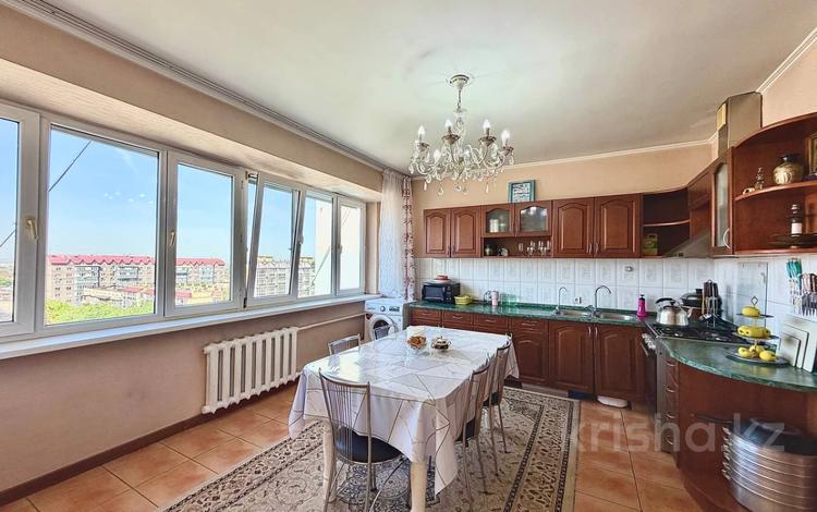 4-комнатная квартира · 100 м² · 9/9 этаж, мкр Жетысу-1 за 65 млн ₸ в Алматы, Ауэзовский р-н — фото 18