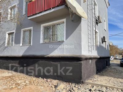 3-комнатная квартира · 47 м² · 1/3 этаж, Улытауская 6 — Возле Ориона за 8 млн ₸ в Жезказгане