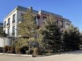 4-комнатная квартира · 210 м² · 1/3 этаж, Аль- Фараби 116 за 300 млн ₸ в Алматы, Медеуский р-н — фото 4