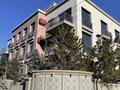 4-комнатная квартира · 210 м² · 1/3 этаж, Аль- Фараби 116 за 300 млн ₸ в Алматы, Медеуский р-н — фото 2