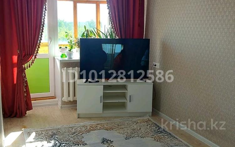 1-комнатная квартира · 30 м² · 5/5 этаж, Пришахтинск, Пришахтинск, 23й микрорайон за 10 млн ₸ в Караганде, Алихана Бокейханова р-н — фото 2