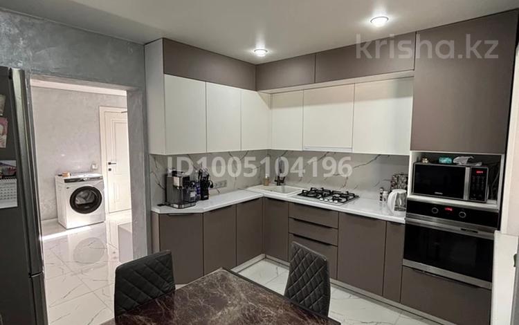 Отдельный дом · 4 комнаты · 100 м² · 4 сот., Савичева — Областная больница за 37 млн ₸ в Уральске — фото 2