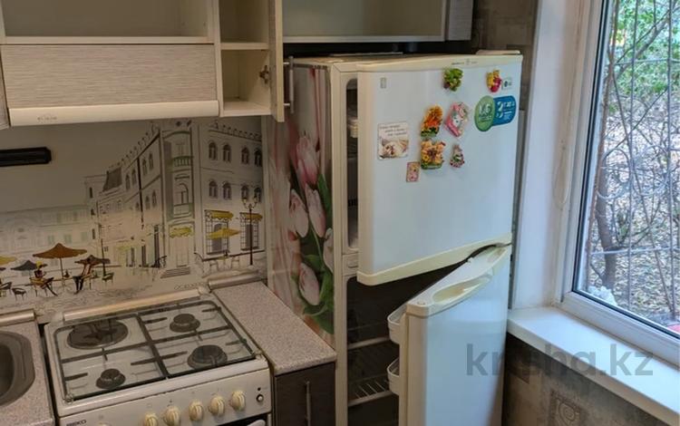 2-комнатная квартира · 48 м² · 1/4 этаж, мкр №11 14 за 250 000 ₸ в Алматы, Ауэзовский р-н — фото 2