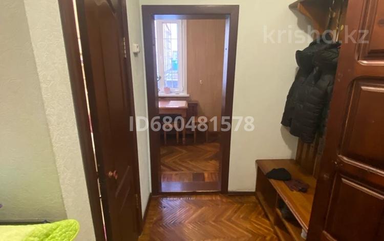 2-бөлмелі пәтер · 52 м² · 2/2 қабат, А Молдагуловой 41 — Стадион Шахтёр, бағасы: 170 000 ₸ в Экибастузе — фото 2