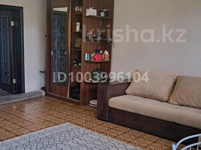 3-комнатная квартира · 62 м² · 4/5 этаж, Комсомольский проспект — Супермаркет Меркурий за 16.5 млн 〒 в Рудном