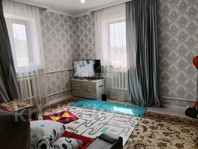 Отдельный дом · 3 комнаты · 100 м² · 7 сот., Ыкылас Дукенулы 196 за 21 млн 〒 в Таразе