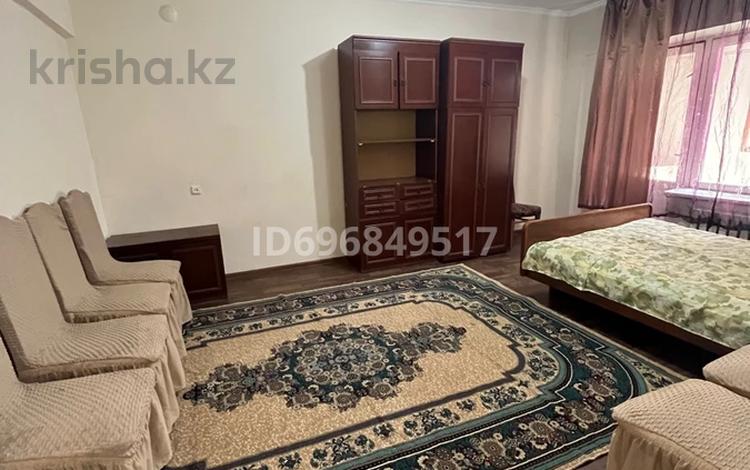 1-комнатная квартира, 42 м², 3/5 этаж помесячно, Абая 29а