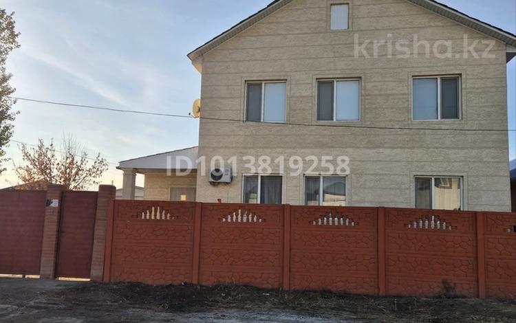 Отдельный дом · 6 комнат · 240 м² · 6 сот., мкр Оркен, Салима Капакова 85 за 43 млн ₸ в Атырау — фото 2