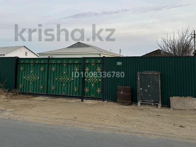 Отдельный дом · 3 комнаты · 130 м² · 12 сот., Құбаш Ермишев 23А — Аружан дүкеніне қарсы көше за 20 млн ₸ в Кульсары