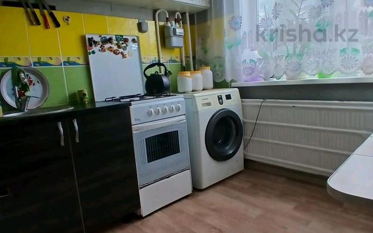 3-комнатная квартира · 62 м² · 2/5 этаж, абая за 23 млн ₸ в Петропавловске — фото 2