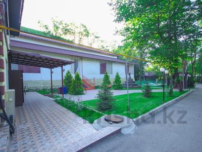 Продажа коммерческой недвижимости в Алматинской обл.: Свободное назначение, офисы, магазины и бутики, склады, азс, автосервисы и автомойки, общепит, салоны красоты, сельское хозяйство, бани, гостиницы и зоны отдыха, медцентры и аптеки, образование, развлечения · 2150 м² за 2.5 млрд 〒 Свободное назначение, офисы, магазины и бутики, склады, азс, автосервисы и автомойки, общепит, салоны красоты, сельское хозяйство, бани, гостиницы и зоны отдыха, медцентры и аптеки, образование, развлечения · 2150 м² за 2.5 млрд 〒 в Талгаре