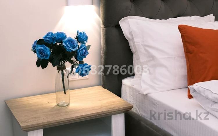 2-комнатная квартира · 80 м² · 10/18 этаж, Навои 208/8 — Торайгырова за 19 000 ₸ в Алматы, Бостандыкский р-н — фото 32