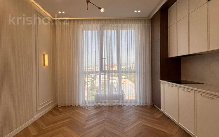 2-бөлмелі пәтер · 70 м² · 10/17 қабат, Абая — Тургут Озала, бағасы: 83.5 млн ₸ в Алматы, Алмалинский р-н — фото 2