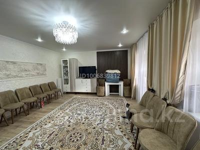 4-бөлмелі пәтер · 108 м² · 2/6 қабат, Щурихина 40 — Ярославская, бағасы: 46 млн ₸ в Уральске, мкр Школьник