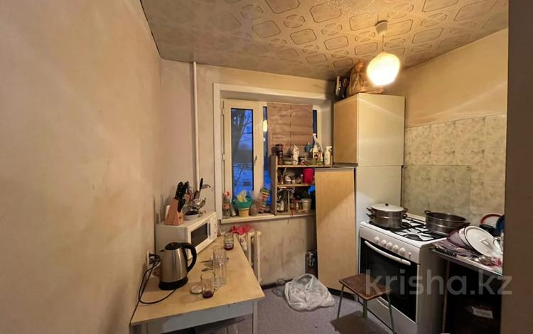 3-комнатная квартира · 47 м² · 3/5 этаж, Майкудук, 15й микрорайон за 9 млн ₸ в Караганде, Алихана Бокейханова р-н — фото 14