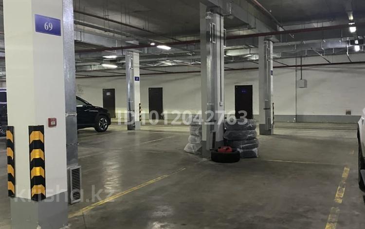 Паркинг · 18 м² · Мәңгілік Ел 53 — Улы Дала, бағасы: 30 000 ₸ в Астане, Есильский р-н — фото 2