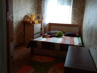 3-комнатная квартира, 58 м², 5/5 этаж, Молдагулова 4 за 15 млн 〒 в Шымкенте
