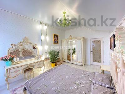 5-комнатная квартира · 188 м² · 4/4 этаж, Санкибай батыра 253 — Зеленая долина за 45 млн 〒 в Актобе