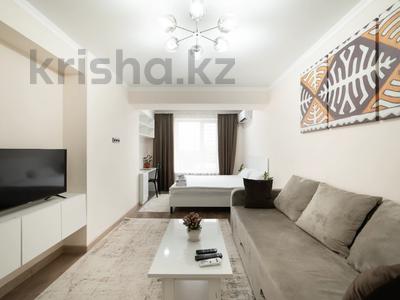 1-комнатная квартира, 48 м², 10/10 этаж посуточно, Фрунзе 587 за 18 000 〒 в Бишкеке