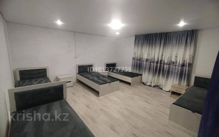 Дом · 2 комнаты · 40 м², Копеева 15В за 4 000 ₸ в Баянауле — фото 2