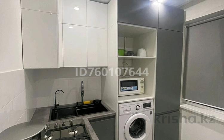 1-комнатная квартира · 32 м² · 1/5 этаж, Жданова — Район Детсад за 110 000 〒 в Уральске — фото 2