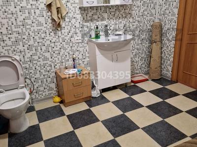 Продажа квартир в Улытауская обл.: 2-комнатная квартира, 76 м², 1/2 этаж, Мусы Жалиля 6 за 20 млн 〒 2-комнатная квартира, 76 м², 1/2 этаж, Мусы Жалиля 6 за 20 млн 〒 в Жезказгане