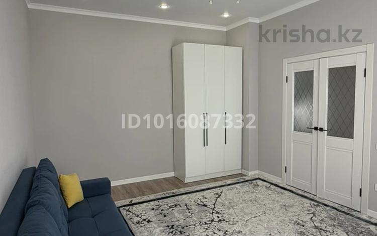 1-комнатная квартира · 42.2 м² · 3/9 этаж, Жубан Молдагалиев 1 за 270 000 ₸ в Астане, Нура р-н — фото 2
