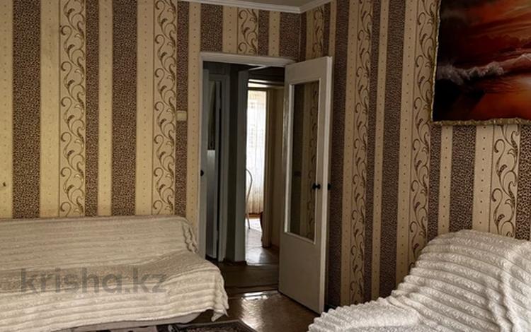 2-бөлмелі пәтер · 54 м² · 4/5 қабат, Ақсай-4 ш/а. 40, бағасы: 270 000 ₸ в Алматы, Ауэзовский р-н — фото 2