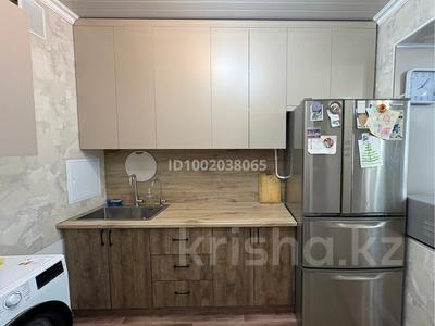 3-бөлмелі пәтер · 71 м² · 4/5 қабат, 6-й мкр 26 — Дом Быта, бағасы: 20 млн ₸ в Актау