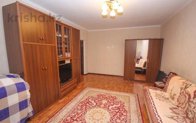 2-комнатная квартира, 55 м², 3/9 этаж, мкр Аксай-1А за 27 млн 〒 в Алматы, Ауэзовский р-н — фото 2
