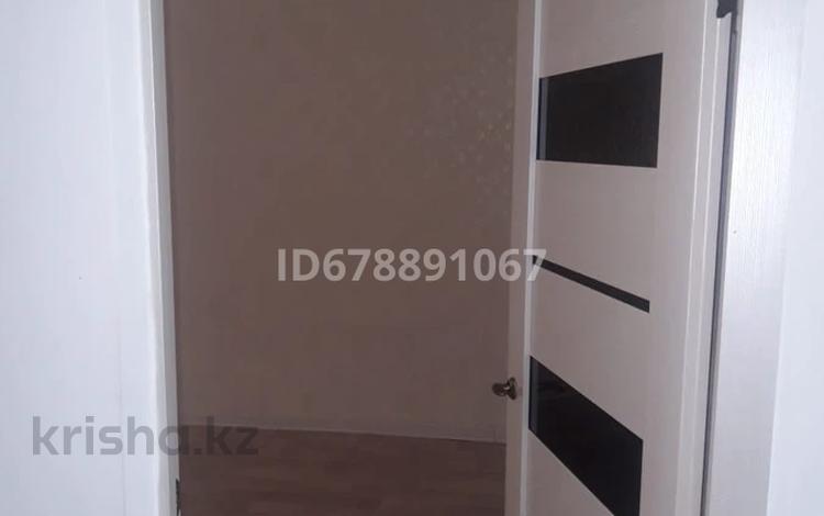 3-комнатная квартира, 62 м², 4/5 этаж, 4 микрорайон 38 за 18.5 млн 〒 в Талдыкоргане, мкр Жастар — фото 2