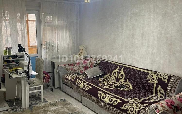 3-бөлмелі пәтер · 58.6 м² · 4/5 қабат, Б.Момышулы 4, бағасы: 17 млн ₸ в Жезказгане — фото 2