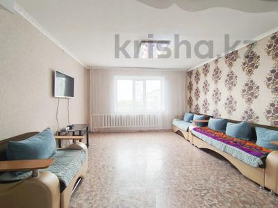 4-бөлмелі пәтер · 82 м² · 10/10 қабат, Каржаубайулы 259Б — Школа №15, бағасы: 23.5 млн ₸ в Семее