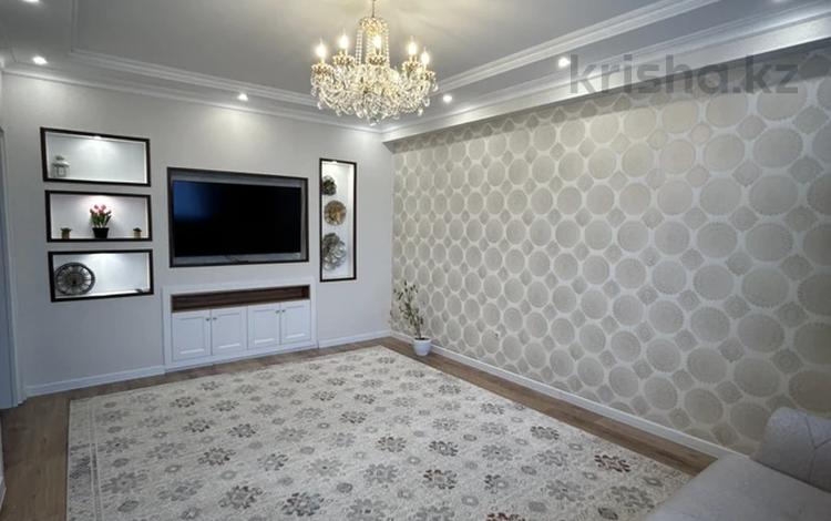 2-бөлмелі пәтер · 80 м² · 9/16 қабат, 17-ш/а. 3, бағасы: 300 000 ₸ в Актау, 17-й мкр — фото 26