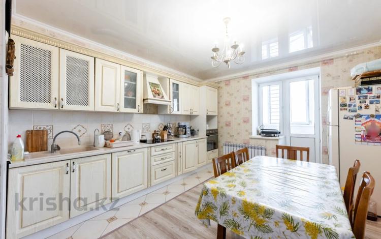 3-комнатная квартира · 104 м² · 10/12 этаж, Айнаколь 60 за 45.9 млн ₸ в Астане, Алматы р-н — фото 38