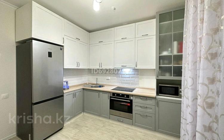 2-комнатная квартира, 70 м², 6/16 этаж помесячно, Гейдара алиева