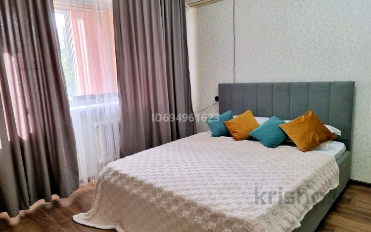 1-комнатная квартира · 42 м² · 2/9 этаж, мкр Жетысу-3 4 за 15 000 ₸ в Алматы, Ауэзовский р-н — фото 15
