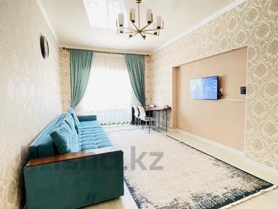 2-комнатная квартира, 63 м², 1/17 этаж, мкр Мамыр-1 — Шаляпина за 42 млн 〒 в Алматы, Ауэзовский р-н