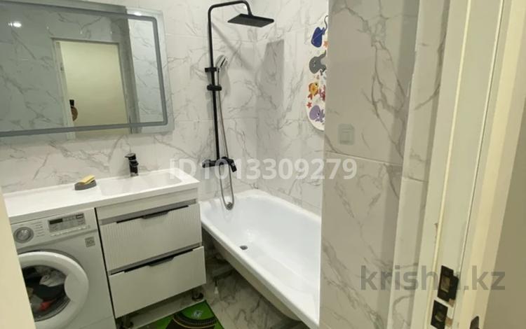 2-бөлмелі пәтер · 45 м² · 5/5 қабат, курмангазы 9, бағасы: 15 млн ₸ в Атырау, мкр Авангард-2 — фото 2
