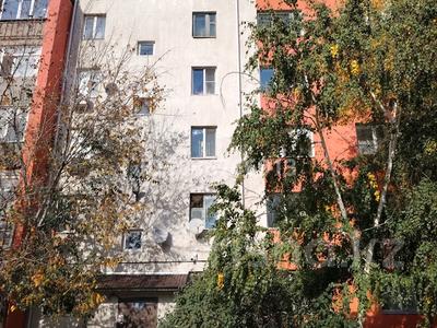3-бөлмелі пәтер · 63 м² · 1/5 қабат, Жубанова 25 — Абая-Жубанова, бағасы: 25 млн ₸ в Астане, р-н Байконур