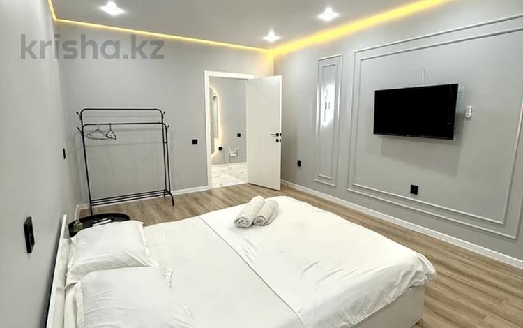 1-комнатная квартира · 56 м² · 4/10 этаж, Молдавская 2/1 за 2 500 ₸ в Уральске — фото 2