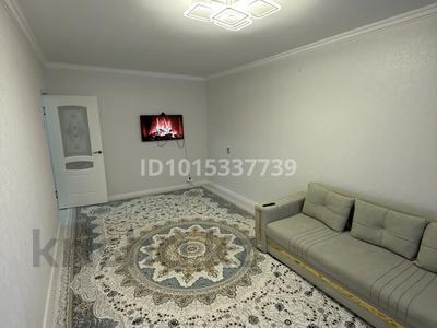 2-комнатная квартира · 54 м² · 3/5 этаж, мкр 11 15 — 9 школы за 180 000 ₸ в Актобе