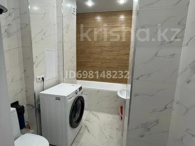 2-бөлмелі пәтер · 71 м² · 8/10 қабат · ай сайын, 17-й мкр 103, бағасы: 280 000 〒 в Актау, 17-й мкр