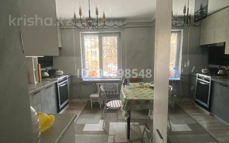 3-бөлмелі пәтер · 70 м² · 1/5 қабат, мкр Аксай-3Б 14 — Яссауи - Толеби, бағасы: 65 млн ₸ в Алматы, Ауэзовский р-н — фото 7